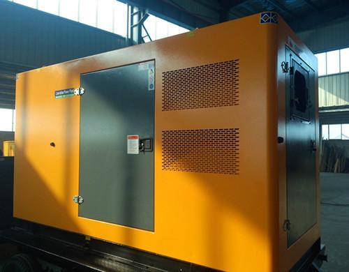 铜仁汽油发电机组电瓶电解液的密度应该保持在什么范围？